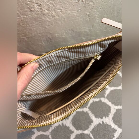 Nanette Lepore Tan Woven Bag with Gold Chain
White leather accents stripe lining - Picture 12 of 13
